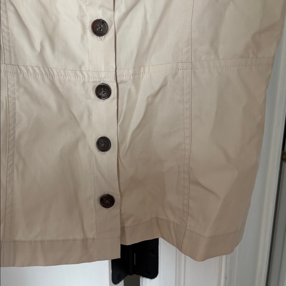Banana Republic Cream Button-Front Tank Top - Picture 6 of 8